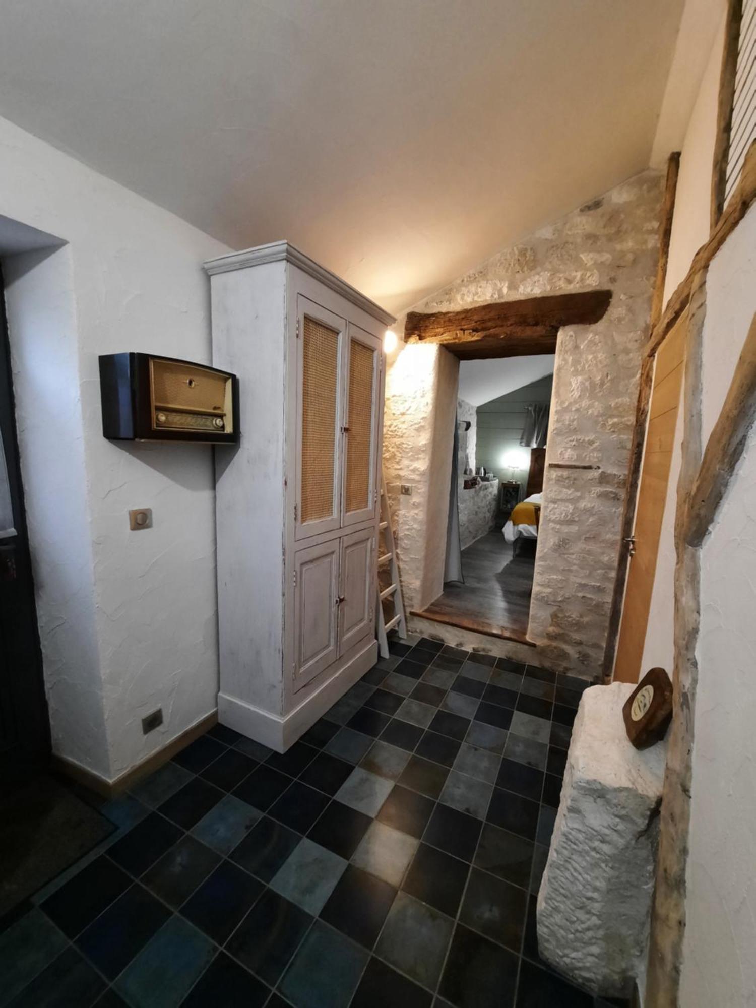 Le Val Du Pech Chantant Chambres D'Hotes Pern Buitenkant foto