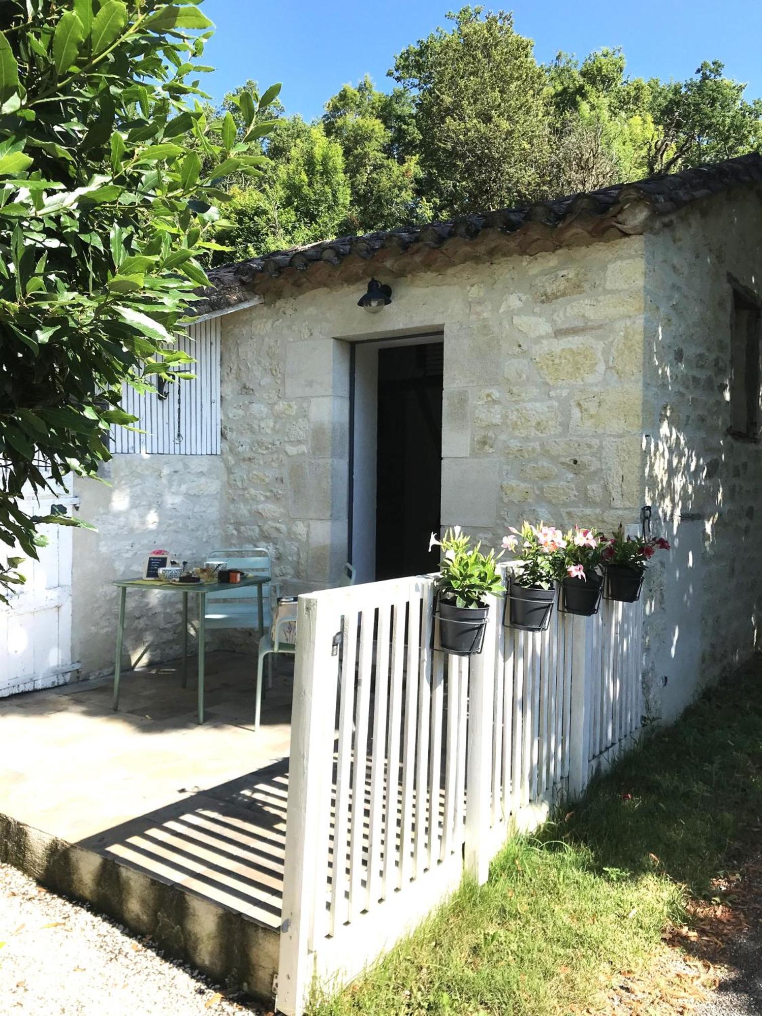 Le Val Du Pech Chantant Chambres D'Hotes Pern Buitenkant foto